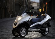 Piaggio MP3 Hybrid